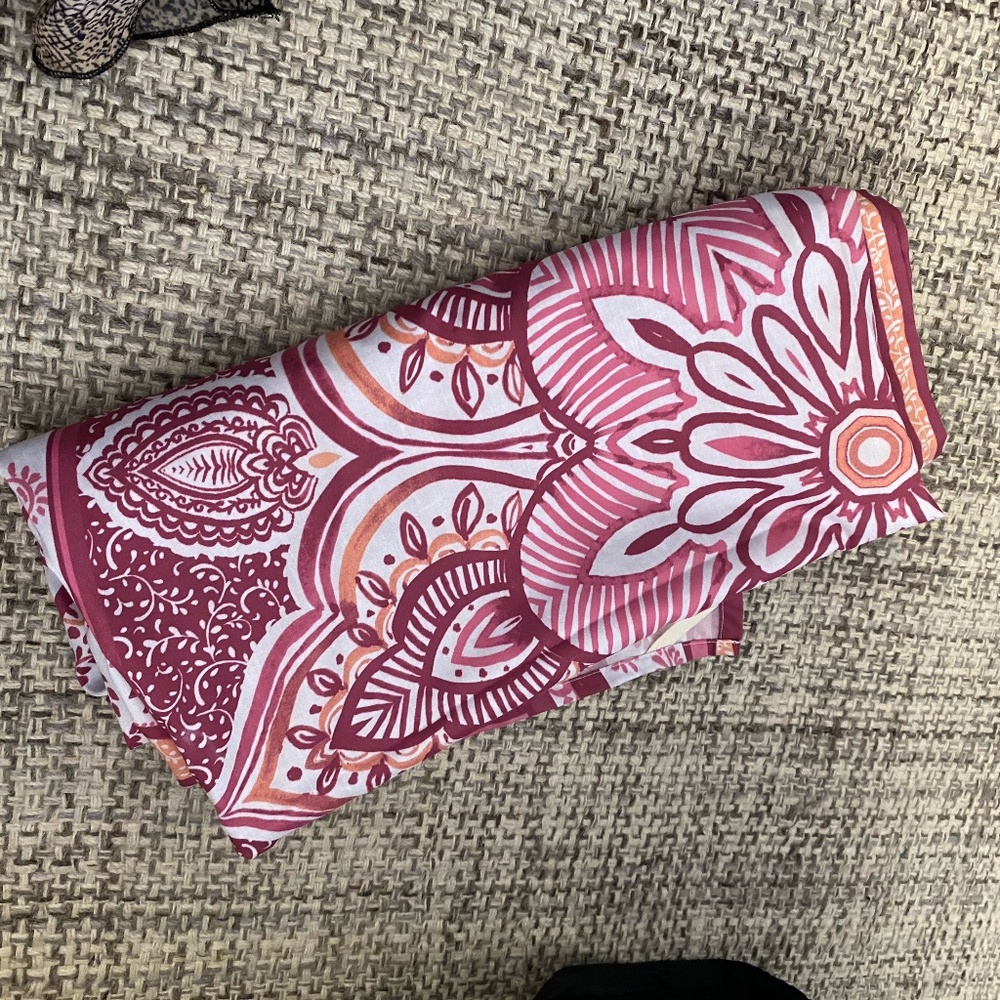 White & Pink Scarf 🤍💖🧣